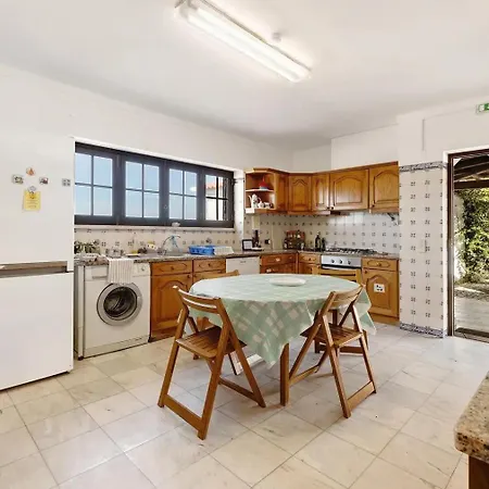 Alto Da Bed & Breakfast *